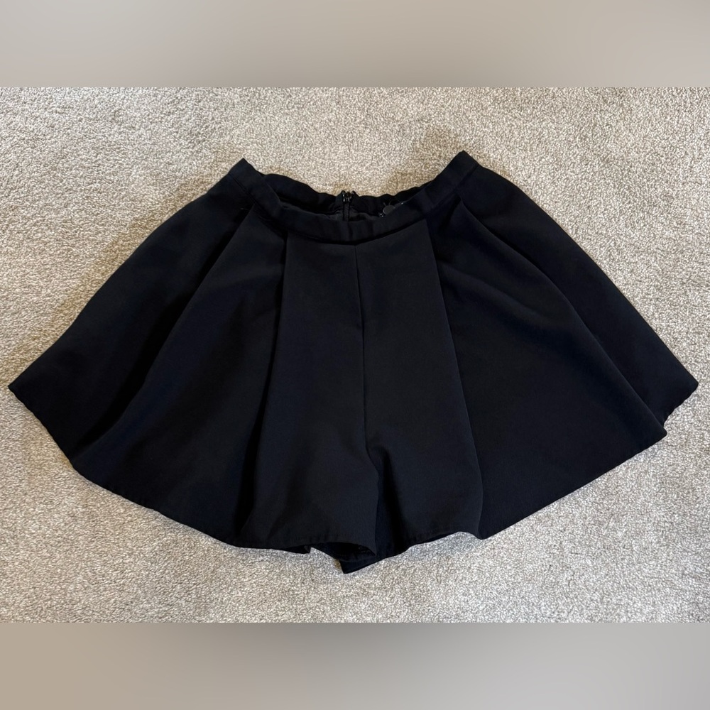The Fifth Black Shorts Skirt Style Overlay Pleated Mini Size S Flowy Dressy